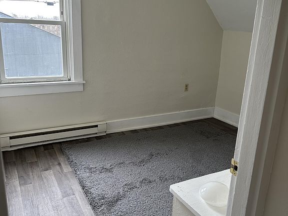 5th image of 4 South St #B