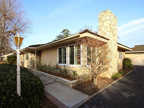 4th image of 4352 N Thorne Ave