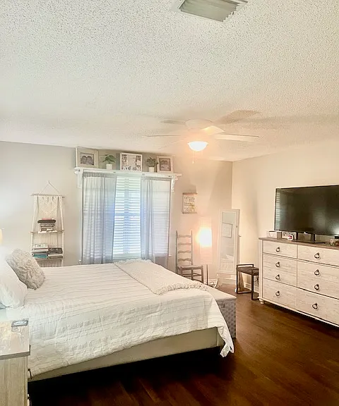 4731 Whitewater Ln — Photo 17