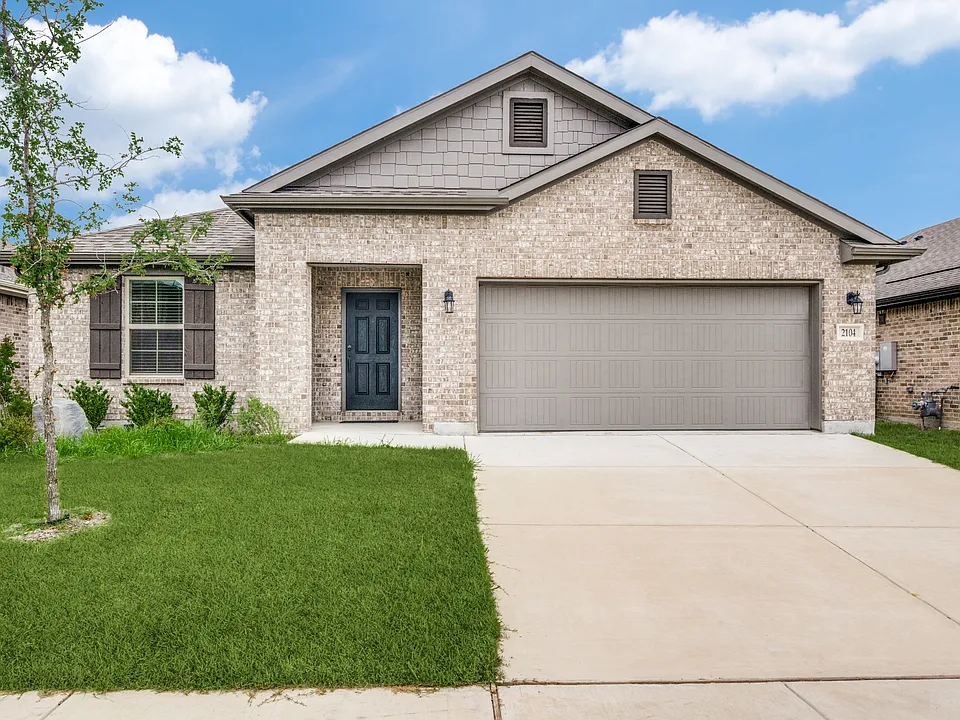 2104 Briar Rose Dr