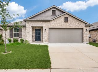 2104 Briar Rose Dr, Denton, TX 76207