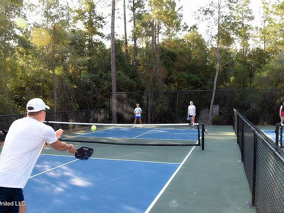 4th image of 12467 Alphabet Rd #10