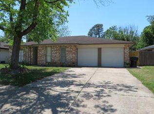 7827 Smokey Wood Ln, Houston, TX 77086