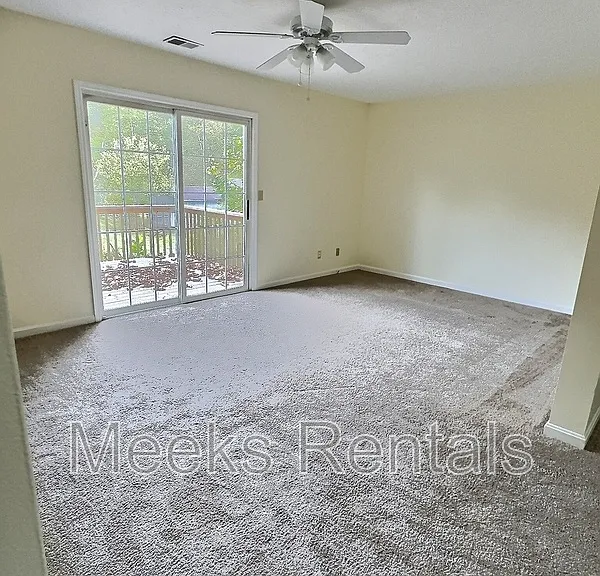 412 Fletcher Rd #1 — Photo 4