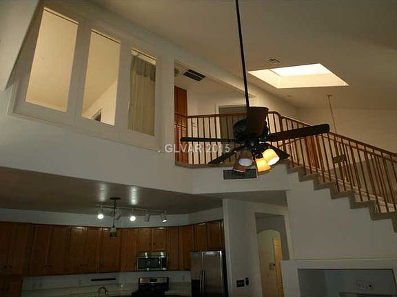 4th image of 53 E Desert Dawn Ln
