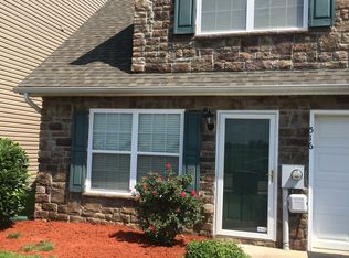 516 Thumper Dr, Ranson, WV 25438