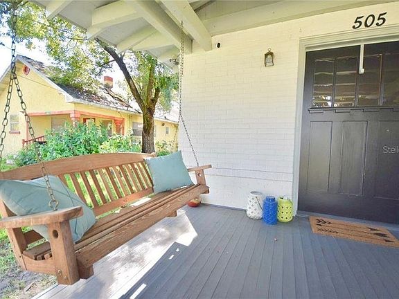 4th image of 505 E Giddens Ave