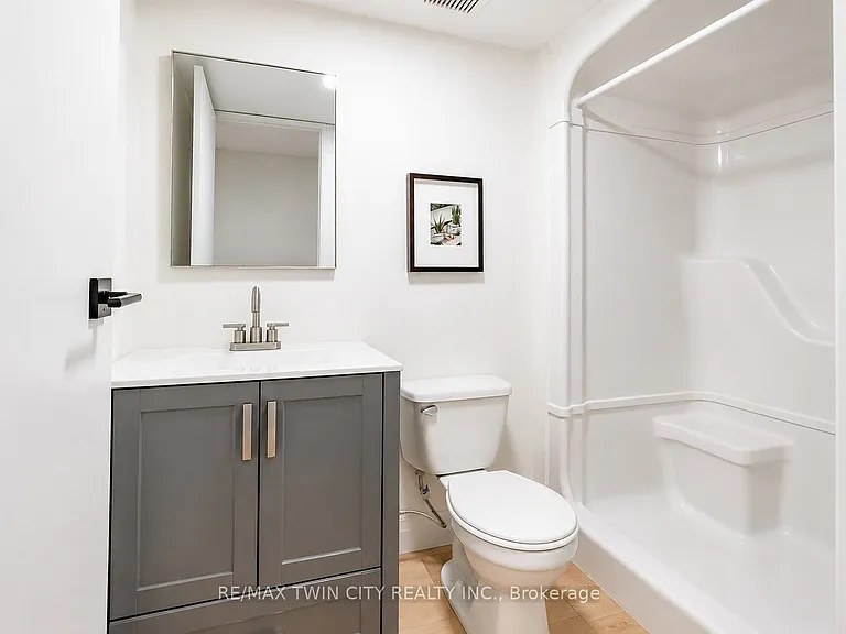 53 Broken Oak Cres #BASEMENT — Photo 7