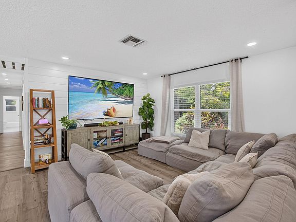 2nd image of 17968 Bridle Court