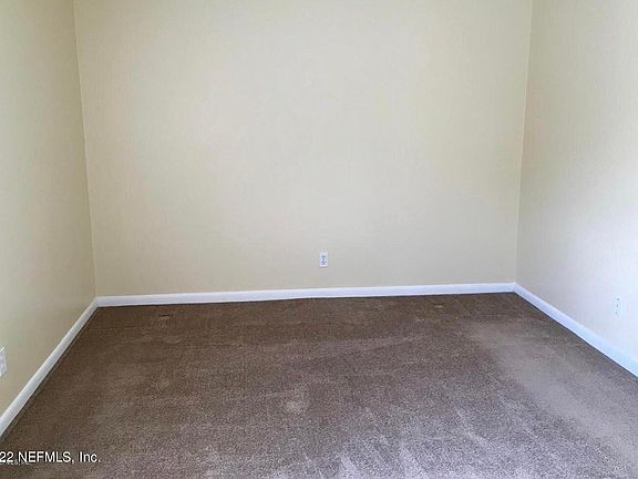 3rd image of 614 4th St N APT D