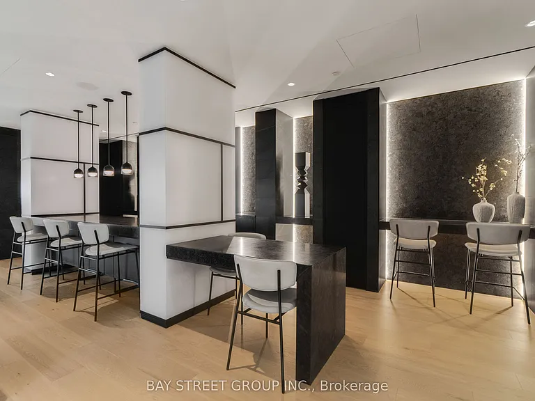 110 Broadway Ave #1813S — Photo 34