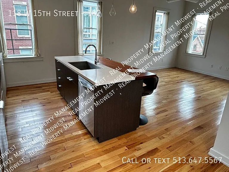 118 W 15th St #182 — Photo 3