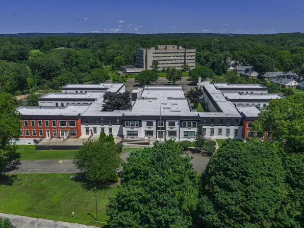 Oasis Apartments