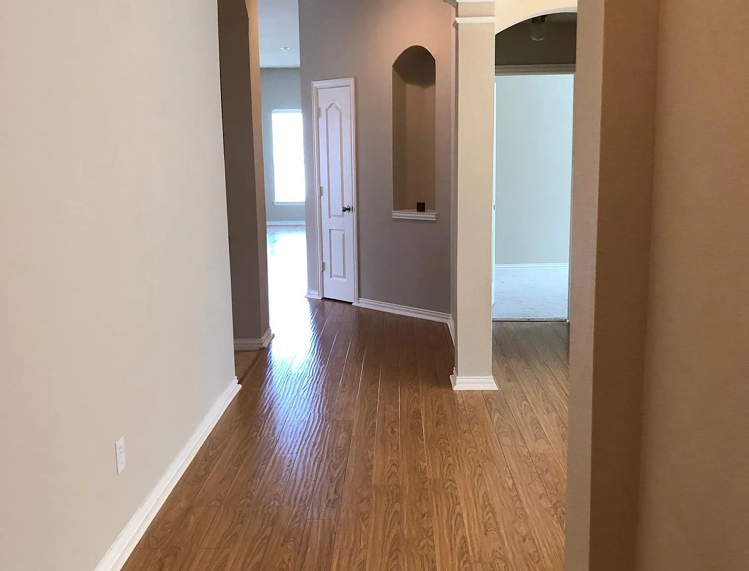 3 bed, 1915 sqft, $2,400 — Photo 3