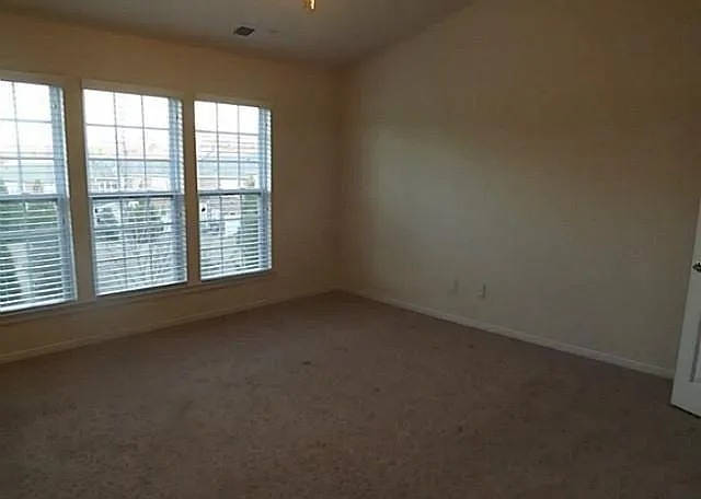 11342 Cedar Walk Ln — Photo 5