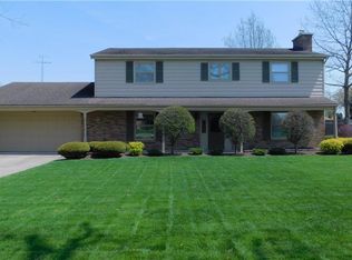 291 Hickory Dr, Greenville, OH 45331