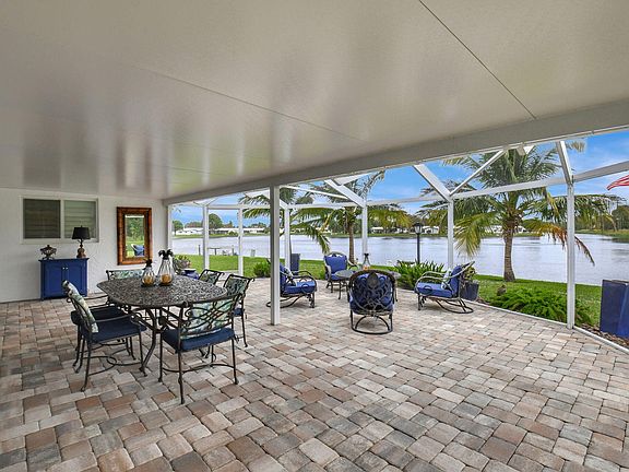 4th image of 1102 Florentine Way