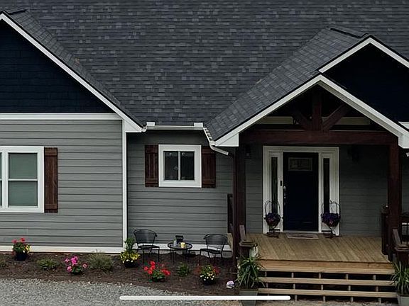 2nd image of 125 Winding Creek Rd