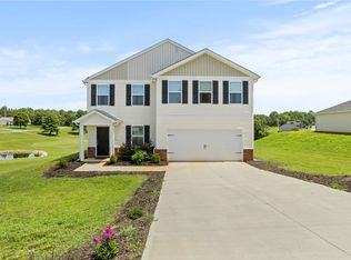1305 Falcons Dr, Walhalla, SC 29691