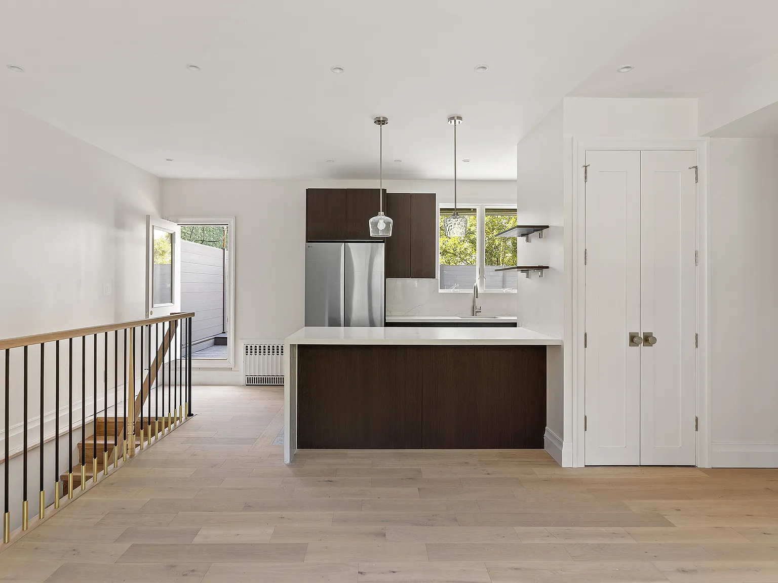 510 Seventh Avenue — Photo 2