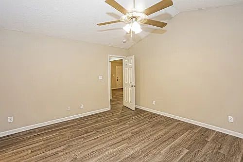 4th image of 2110 Brantley Creek Dr