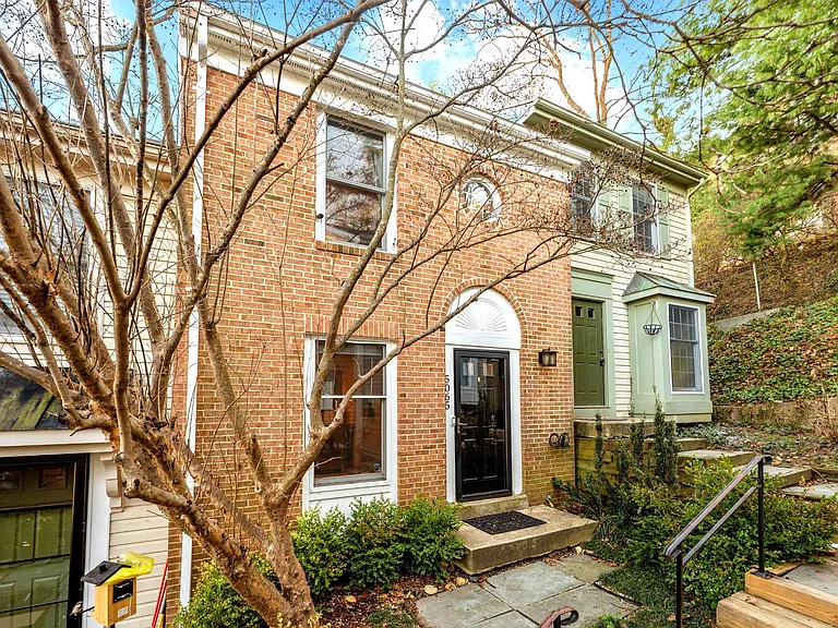 5065 9th St S — Photo 1