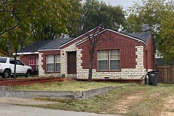 2nd image of 8014 Elizabeth Ln W