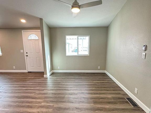 5th image of 64550 Pierson Blvd Space 118