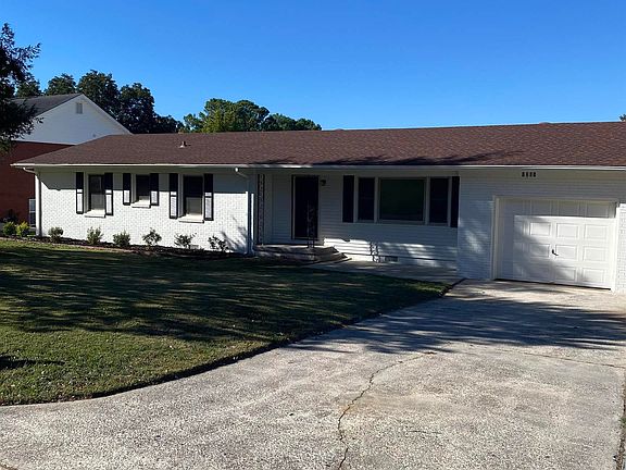 4th image of 1201 Woodall Ln NW
