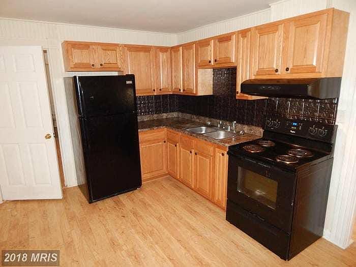 2nd image of 816 Maryland Ave