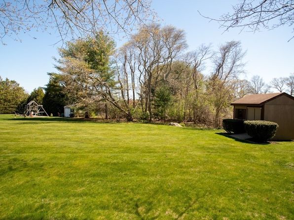 134 Millers Ln, Somerset, MA 02726