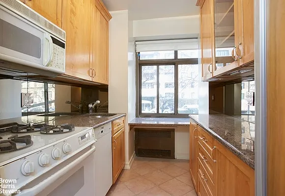 Rented by Brown Harris Stevens | media 14