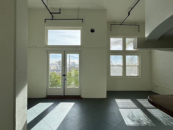 4th image of 88 Oak St #1C