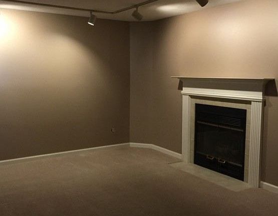 4th image of 940 N Park Ave
