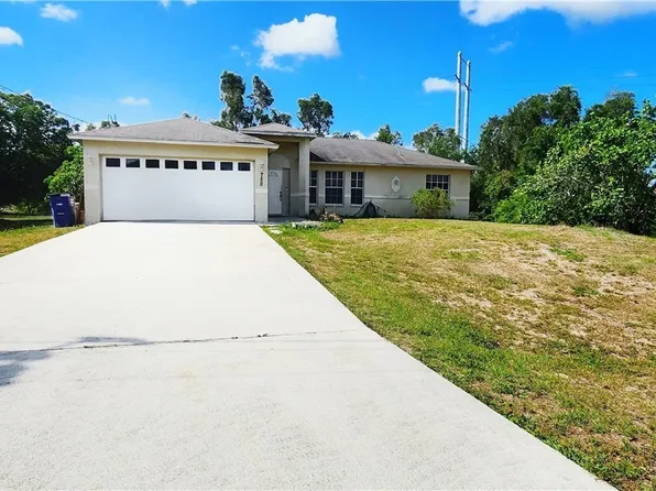 750 Arpage Ct, Fort Myers, FL 33913