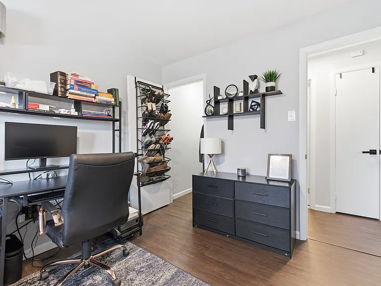 4555 Macarthur Blvd NW #212 — Photo 14