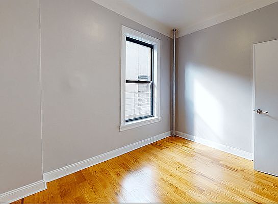 4th image of 1061 St Nicholas Ave APT 56