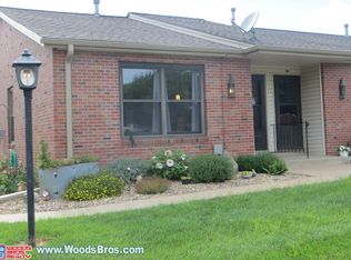 930 Carriage Way #7, Lincoln, NE 68510