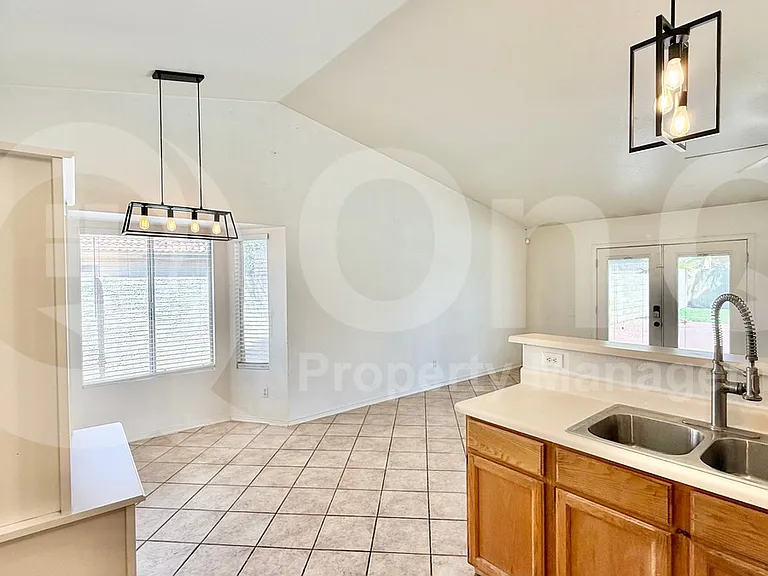 641 S Golden Key St — Photo 8