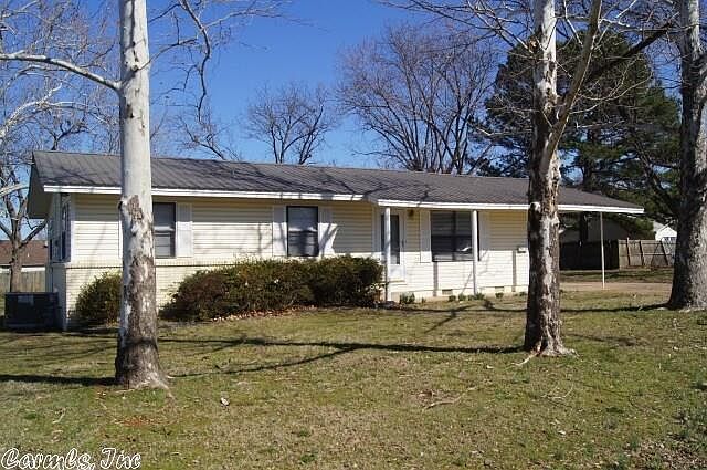 1st image of 1408 W Vine Ave