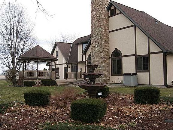 2nd image of 804 Highland Dr