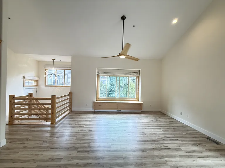 7439 Brook Hollow Loop Rd — Photo 9