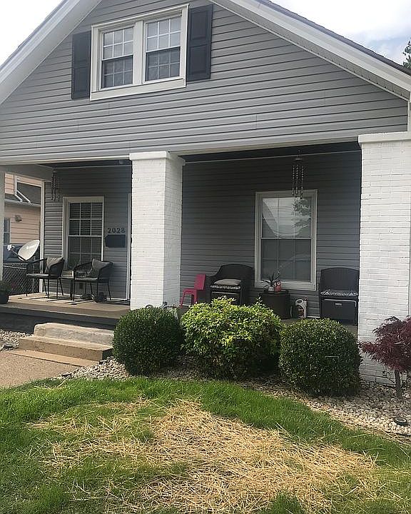 2nd image of 2028 E Blackford Ave