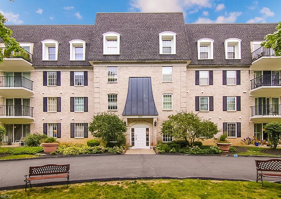1st image of 1931 King James Pkwy APT 105