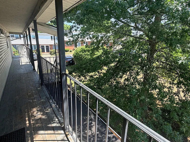 67 Fairview Ave — Photo 15