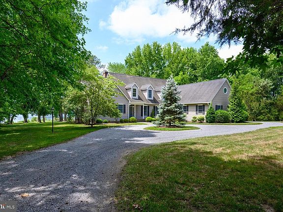 3rd image of 27877 Bent Farm Ln