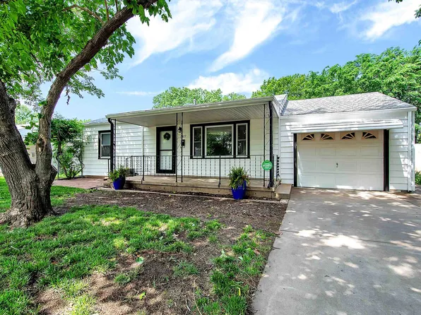 2427 S Bennett Ave, Wichita, KS 67217