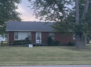 1405 N Silver St, Olney, IL 62450