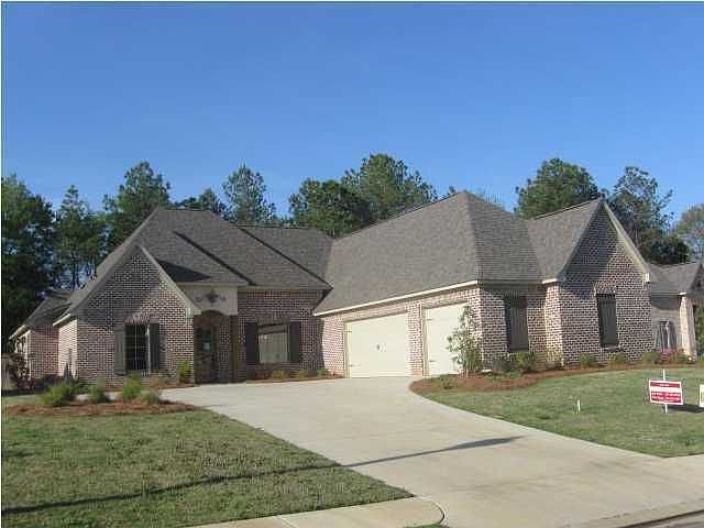 1st image of 440 Saint Ives Dr