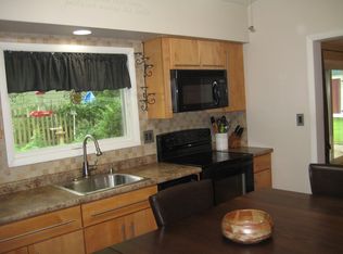 206 Whalesback Rd, Red Hook, NY 12571